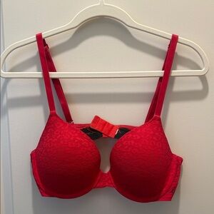 Victoria’s Secret Red Lace Bra